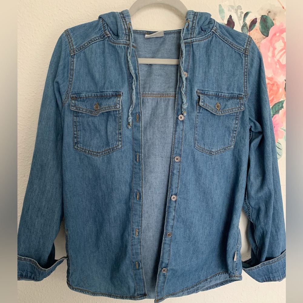 Columbia Lightweight Denim Jacket with Hoodie, Small, Good Pre Owned Condition